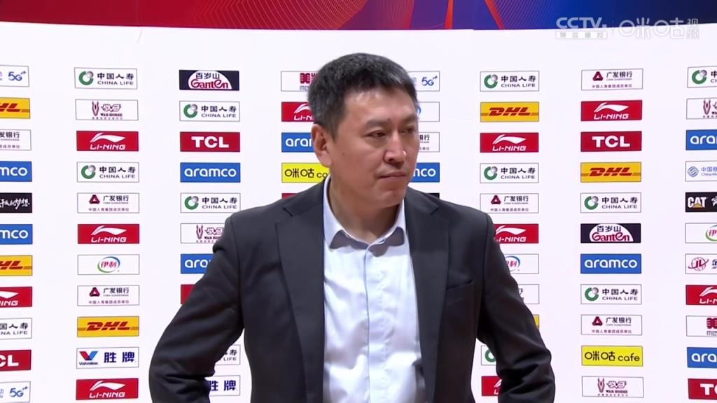 王世龍：祝賀吳前取得生涯里程碑 打北控內(nèi)線(xiàn)出現(xiàn)了問(wèn)題